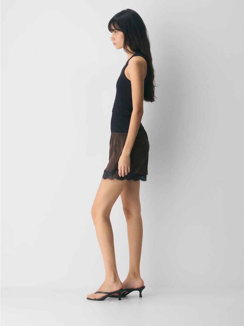 NWT - Aritzia Wilfred Whimsy Satin Shorts - Rich Mocha Brown/Black - Size Small - Picture 3 of 7